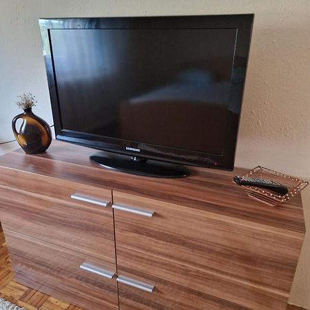 טוזלה Guesthouse Irac מראה חיצוני תמונה