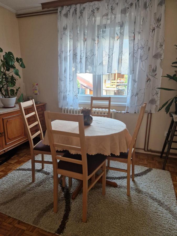 טוזלה Guesthouse Irac מראה חיצוני תמונה